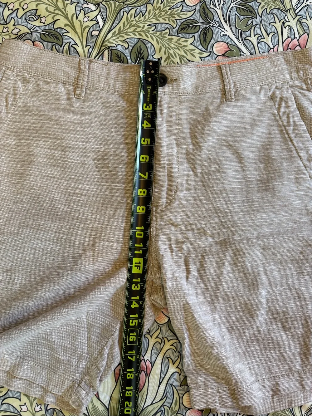 Union men’s cotton chino short.